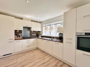 Photo 8- click for photo gallery